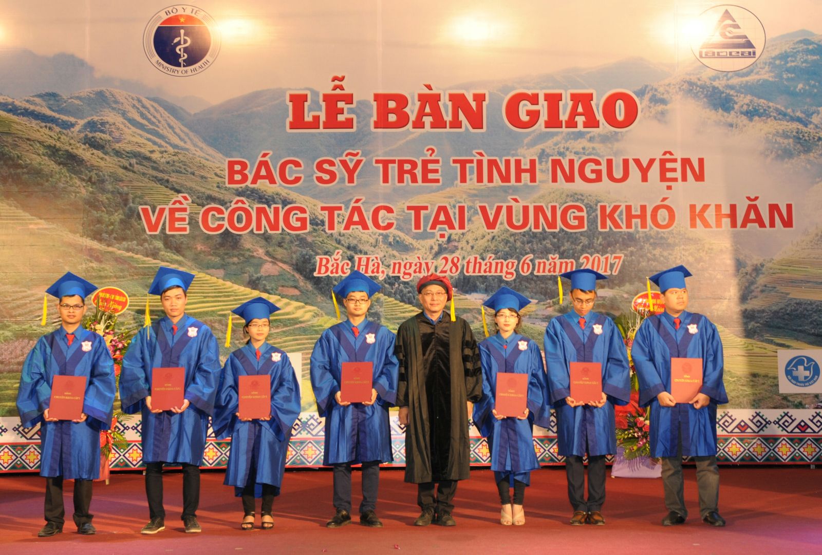 Bộ y tế đưa 7 bác sĩ trẻ về công tác tại huyện nghèo