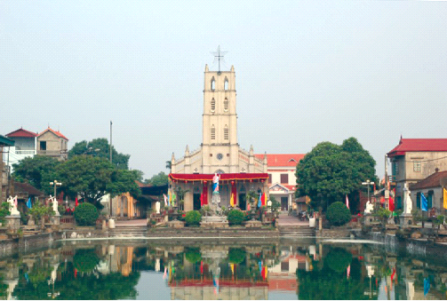 Quang cảnh nhà thờ giáo xứ Từ Châu.