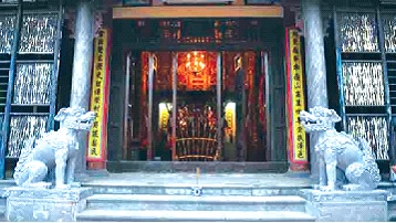 Hình ảnh con nghê đá thường được đặt trong các đình chùa, miếu mạo, đền thờ họ… Ảnh: CTV