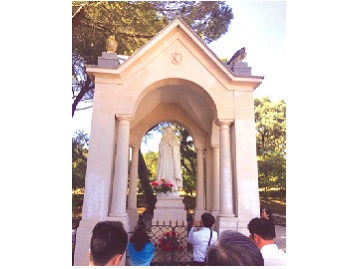 Nơi Đức Mẹ hiện ra 19/8/1917.