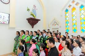 Lần đầu tiên trong đời được dự lễ phong chức linh mục… 