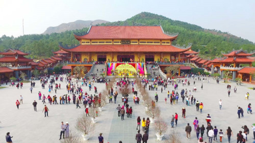 Quang cảnh chùa Ba Vàng. Ảnh: Thanh Nghị