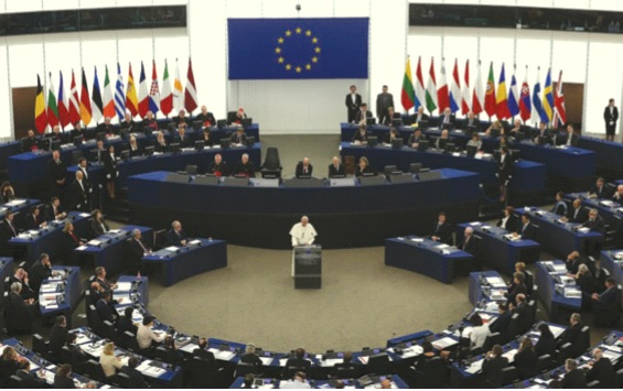 Đức Giáo hoàng Phanxicô phát biểu tại Nghị viện châu Âu ở Strasbourg, Ðức, ngày 25/11/2014. Ảnh: AFP
