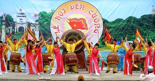 Lễ hội đền Cuông. 