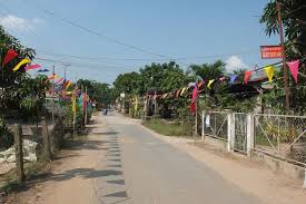 Giáo dân trên địa bàn xã Tân Quới, huyện Thanh Bình có ý thức cao trong việc xây dựng tuyến đường xạch, sạch, đẹp góp phần bảo vệ môi trường. Ảnh: Dũng Chinh