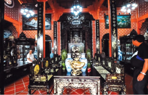 Hình ảnh lộng lẫy bên trong ngôi nhà gốm. Ảnh: Kim Hà