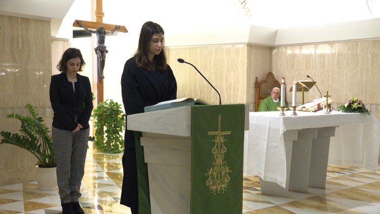 Thánh lễ tại nhà nguyện thánh Marta 