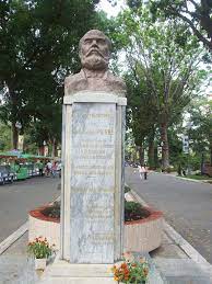 Tượng bán thân Jean Baptiste Louis Pierre tại TP. Hồ Chí Minh. Ảnh: Thúy Đào