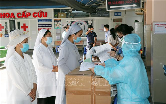 Đông đảo chức sắc, chức việc, tín đồ các tôn giáo xung phong đăng ký tham gia hỗ trợ lực lượng tuyến đầu chống dịch COVD-19