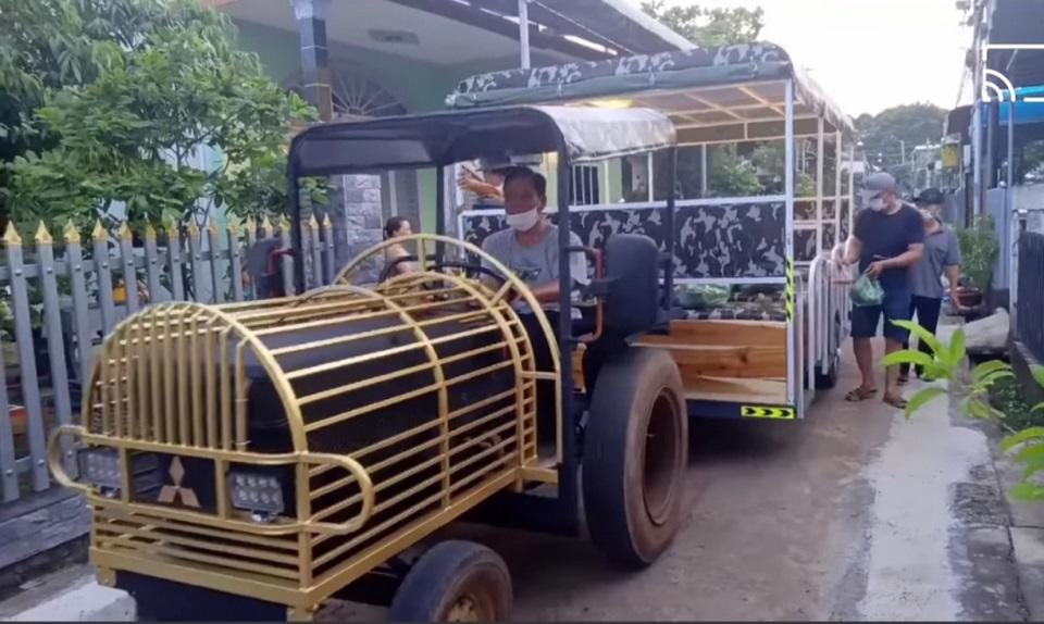 ''Siêu thị 0 đồng'' của giáo xứ Đức Long mỗi ngày 3 chuyến cung ứng thực phẩm cho bà con vùng cách ly.