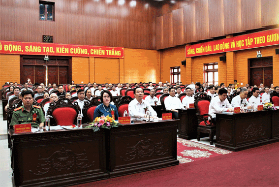 Toàn cảnh Hội nghị;