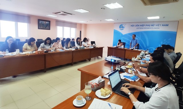 Đoàn giám sát làm việc với Trung ương Hội Liên hiệp Phụ nữ Việt Nam.