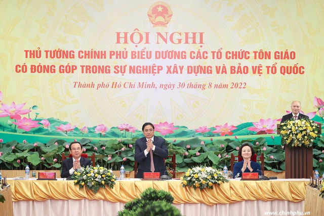 Thủ tướng cùng các vị lãnh đạo bộ, ngành, địa phương chủ trì Hội nghị 