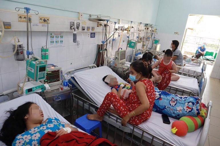  Dịch sốt xuất huyết đang diễn biến phức tạp