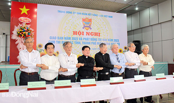  Các đơn vị thực hiện ký kết giao ước thi đua năm 2023