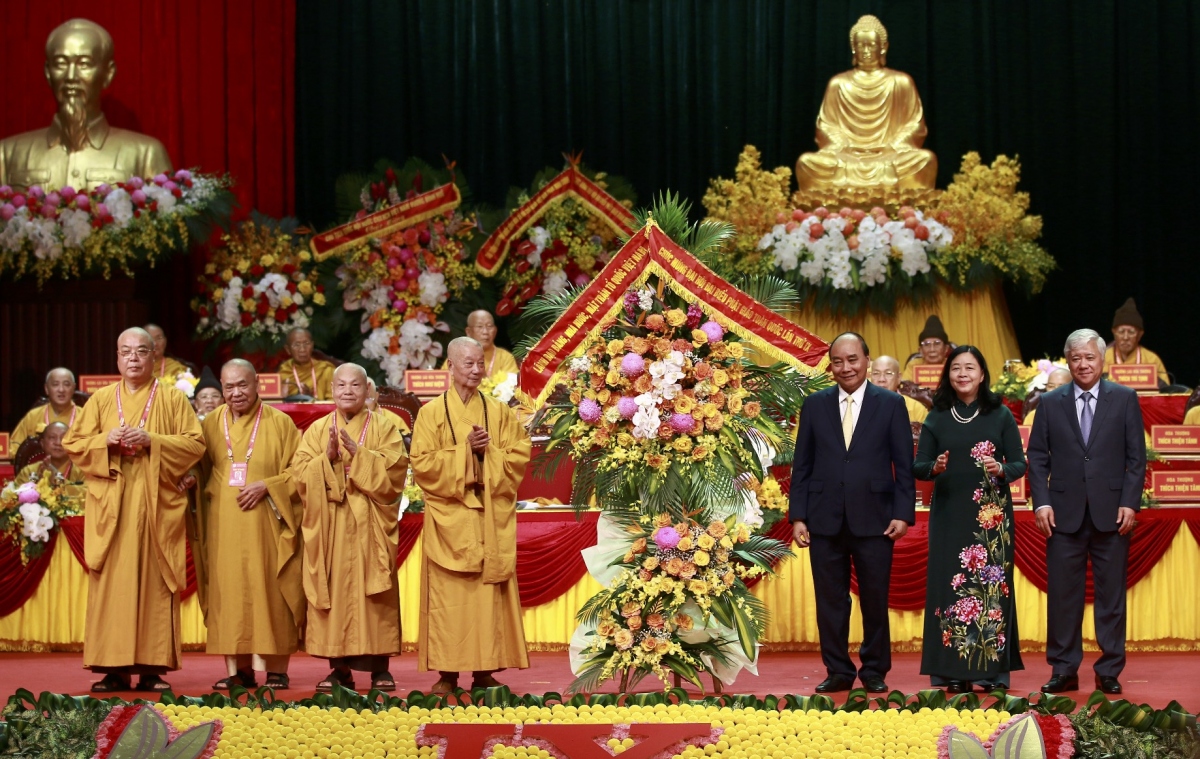 Tới dự đại hội có Chủ tịch nước Nguyễn Xuân Phúc, lãnh đạo, nguyên lãnh đạo Đảng, Nhà nước, MTTQVN; đại biểu các Ban, Bộ ngành Trung ương và các địa phương; đại biểu chức sắc các tổ chức tôn giáo bạn. Thủ tướng Phạm Minh Chính, Chủ tịch Quốc hội Vương Đình Huệ gửi lẵng hoa chúc mừng đại hội.