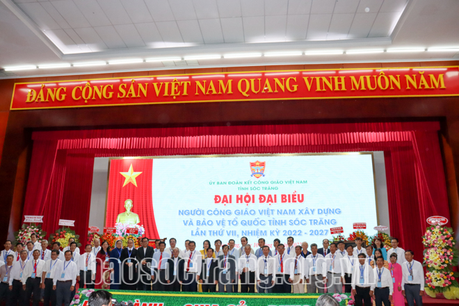 Ủy ban Đoàn kết Công giáo Việt Nam tỉnh Sóc Trăng nhiệm kỳ 2022 - 2027 ra mắt tại đại hội.