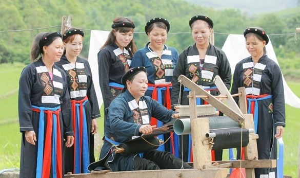  Người có uy tín trong đồng bào DTTS tỉnh Bắc Giang đã và đang phát huy tốt vai trò trên các lĩnh vực