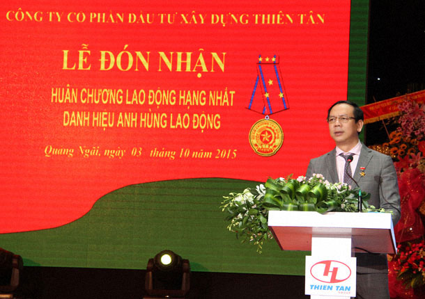 Khởi nghiệp táo bạo đầu tiên của ông là vào năm 2000, Công ty Thiên Tân ra đời với mục tiêu hướng đến một sân chơi lớn, bằng việc kinh doanh đa sản phẩm, đa dịch vụ.