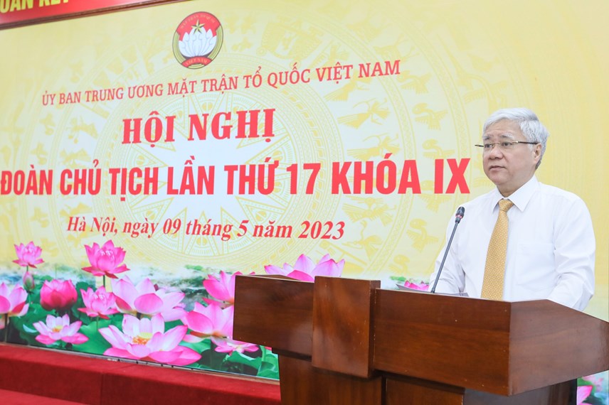 Chủ tịch UBTƯ MTTQ Việt Nam Đỗ Văn Chiến phát biểu khai mạc Hội nghị. 