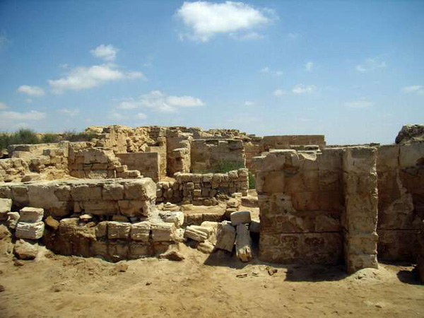 Những tàn tích còn lại của thành phố Menas một thời