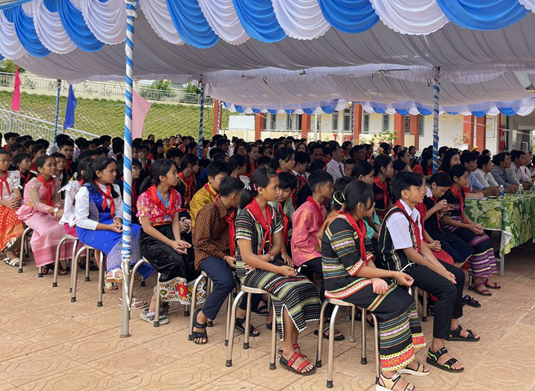 Học sinh Trường phổ thông dân tộc nội trú THCS huyện Lộc Ninh, tỉnh Bình Phước 