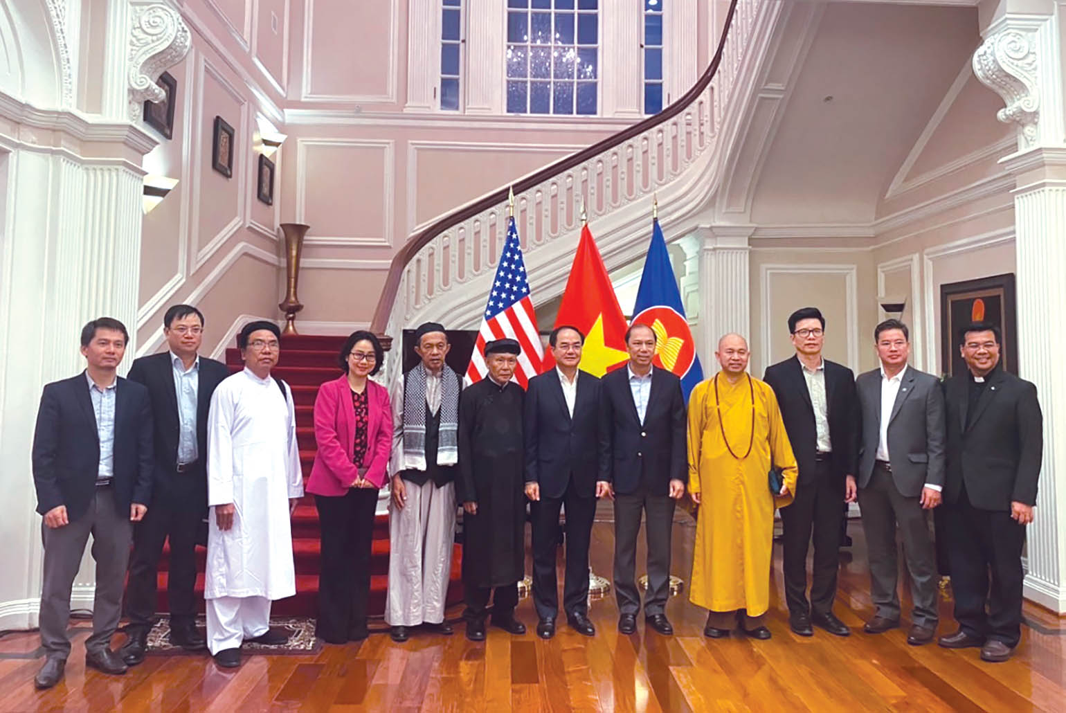 Đoàn thăm, làm việc tại Đại sứ quán Việt Nam ở Washington D.C. 