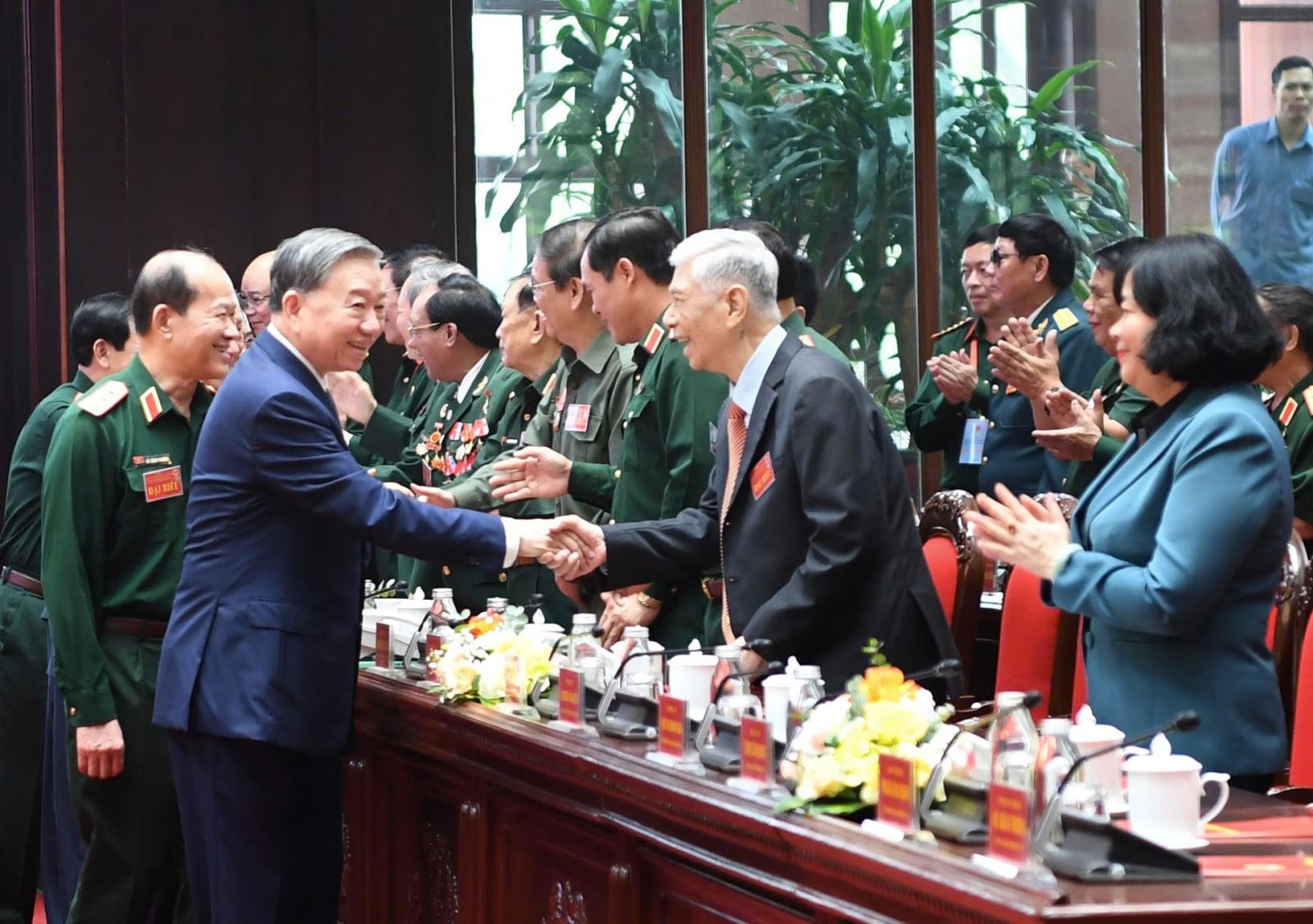 Tổng Bí thư Tô Lâm dự buổi gặp mặt của lãnh đạo Đảng, Nhà nước với đại biểu cựu chiến binh, cựu thanh niên xung phong, dân quân tự vệ tham gia cuộc kháng chiến chống Mỹ cứu nước. Ảnh: Minh Sơn