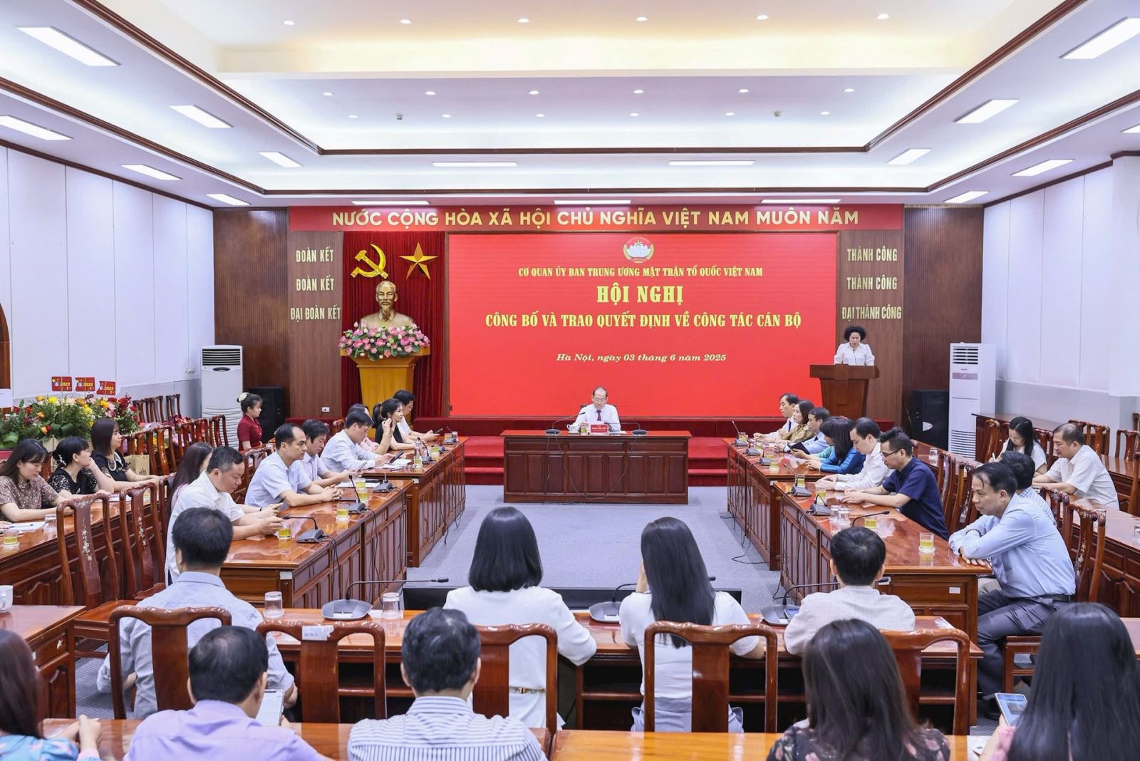 Quang cảnh hội nghị. Ảnh: Quang Vinh