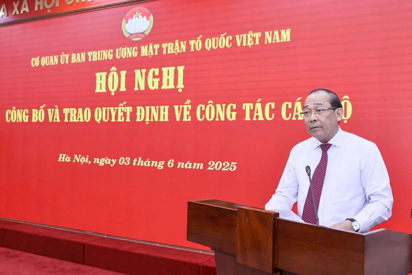 Phó Chủ tịch Hoàng Công Thủy phát biểu tại Hội nghị. Ảnh: Quang Vinh.