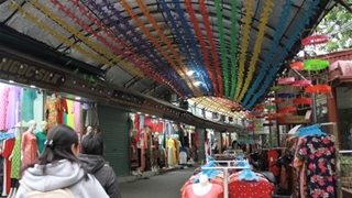 Làng lụa nghìn tuổi