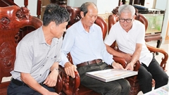 Cầu nối gắn kết ý Đảng, lòng dân