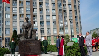 Khánh thành Quảng trường Hồ Chí Minh tại thành phố Saint Petersburg
