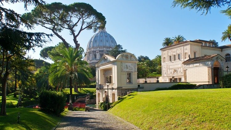 Casina Pio IV, trụ sở của Hàn lâm viện Giáo hoàng Khoa học ở Vatican (Copyright (c) 2013 Catarina Belova/Shutterstock. No use without permission.)