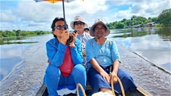 Nữ tu Phan Sinh Thừa Sai Đức Mẹ ở Peru đến với người dân các làng rừng nhiệt đới Amazon