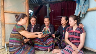 Phụ nữ vào cuộc, khói thuốc lùi xa