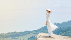 Đi tìm 100 “điểm chạm”