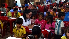 Mùa hè của những đôi chân không mỏi