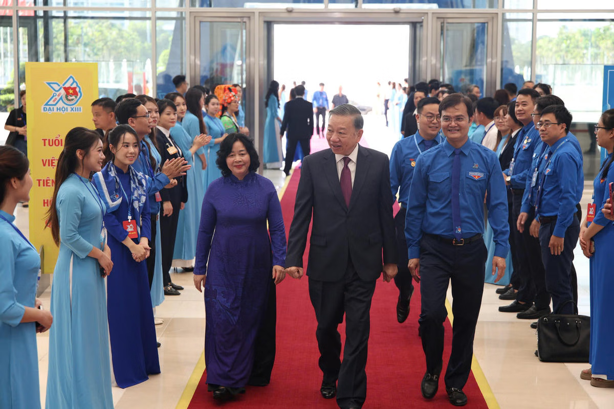 Tổng Bí thư, Chủ tịch nước Tô Lâm; Chủ tịch Ủy ban Trung ương MTTQ Việt Nam Bùi Thị Minh Hoài dự phiên trọng thể Đại hội đại biểu toàn quốc Đoàn TNCS Hồ Chí Minh lần thứ XIII, nhiệm kỳ 2026 - 2031. Ảnh: PV