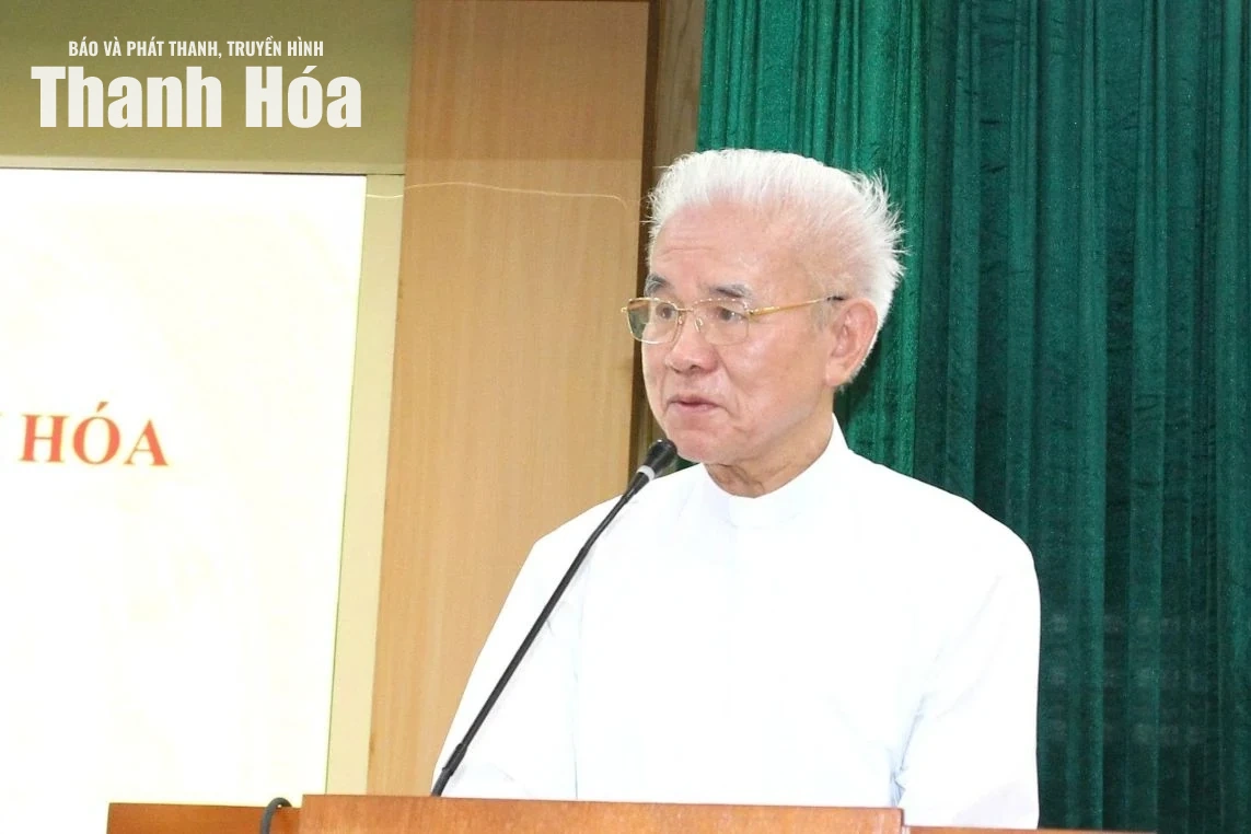 Linh mục Trần Xuân Mạnh, Phó Chủ tịch không chuyên trách Ủy ban Trung ương MTTQ Việt Nam, Chủ tịch Ủy ban ĐKCG Việt Nam, Chủ tịch Ủy ban ĐKCG tỉnh phát biểu khai mạc hội nghị.