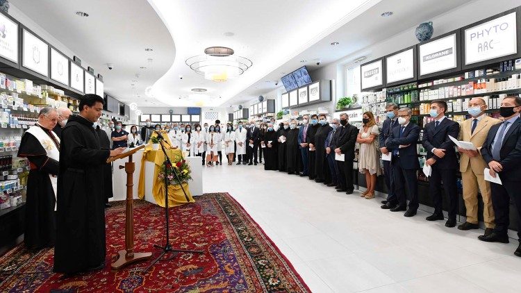 Nhà thuốc Vatican 
