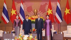 Lễ đón chính thức Nhà vua và Hoàng hậu Thái Lan thăm cấp Nhà nước tới Việt Nam